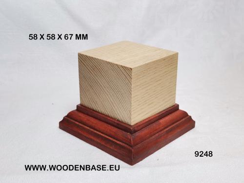 WOODN BASE - 9248 FIGURS